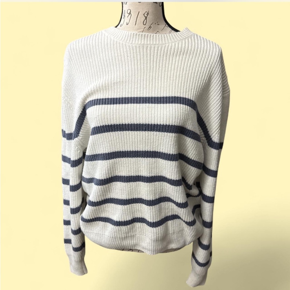 Hollister Women's Striped Sweater - Cream and Gray-blue